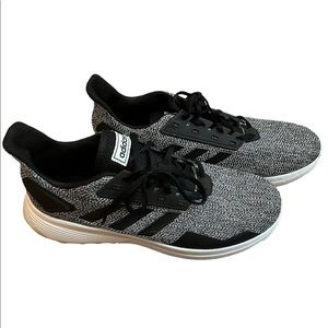 *Like New!* Mens Adidas running shoes